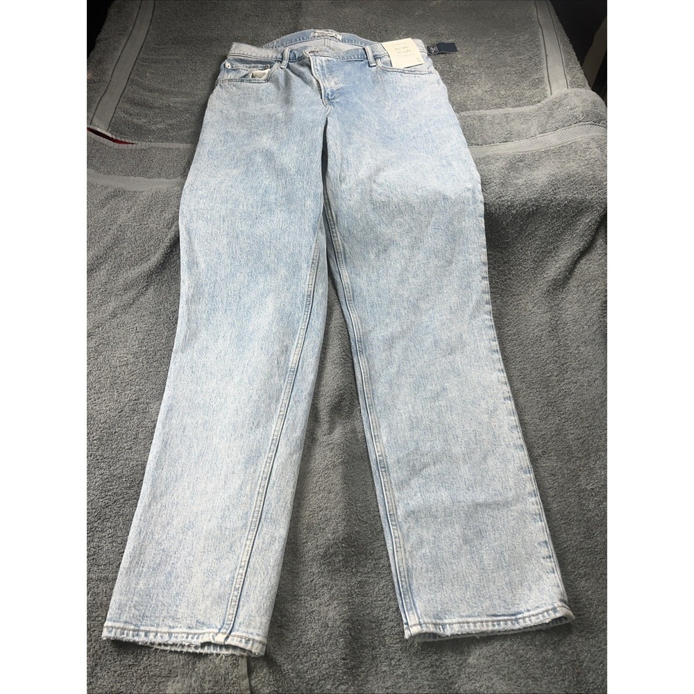 NWT Abercrombie And Fitch Womens Jeans Ultra High Rise 90s Straight Jean 32/14L